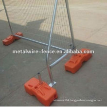 Powder coating concrete temporary fencing feet